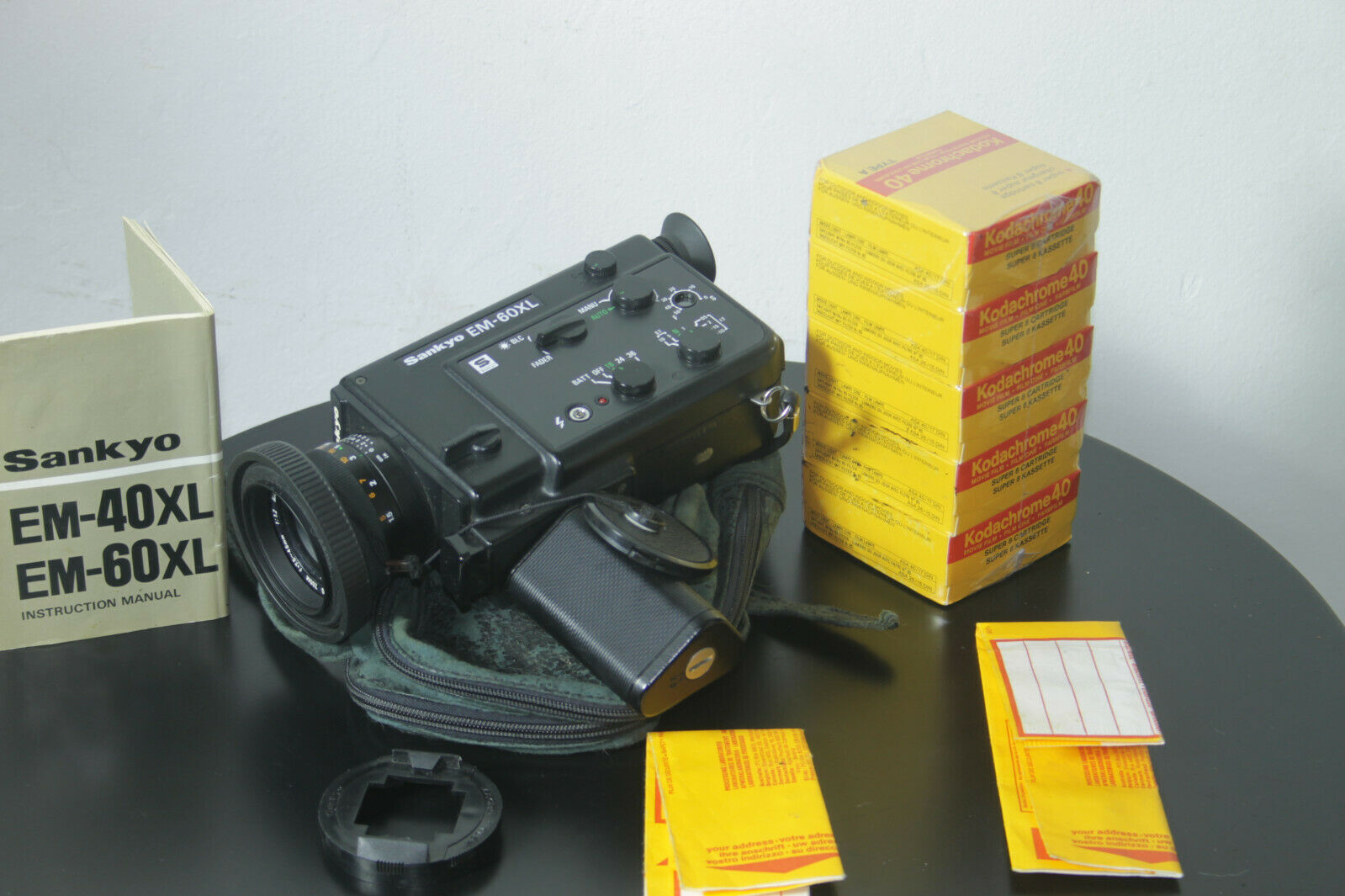 SANKYO EM-60, EM60, EM 60 XL Super 8 Cine Camera & 5 x Kodachrome Films & Manual