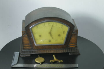 FULLY FUNCTIONING ART DECO ENFIELD WESTMINSTER CHIME MANTLE CLOCK