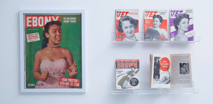 The Black beauty installation addresses at the start of the exhibition the lack of inclusivity of the 1950s era for Women of Color. This collection of magazines from the Makeup Museum’s core collection showcase Black beauty muses in Black-owned magazines of the time.